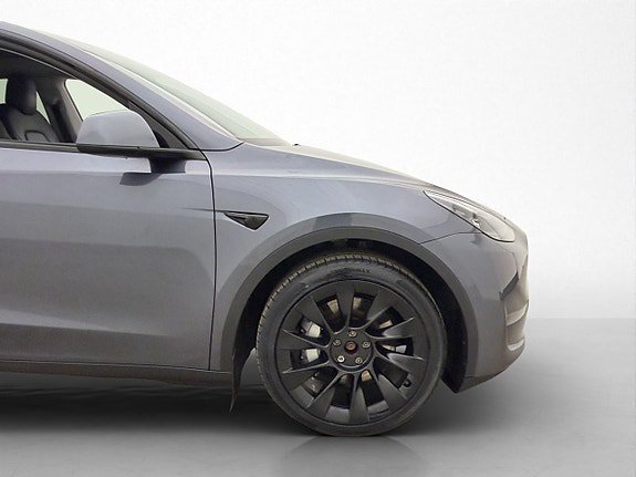 Vehicle Image 32