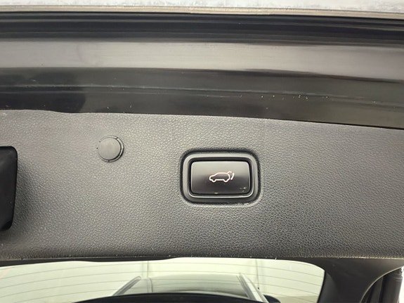 Vehicle Image 29