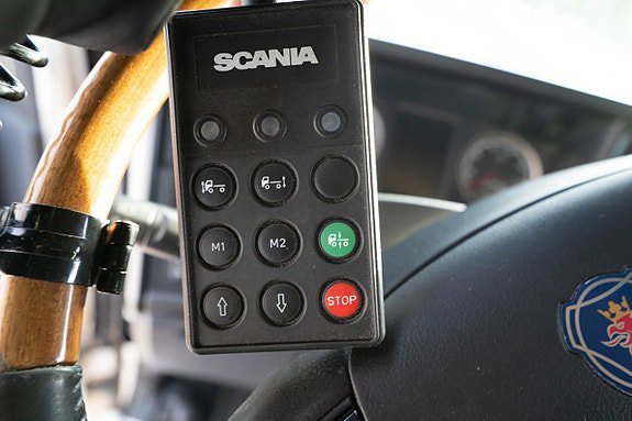Vehicle Image 32