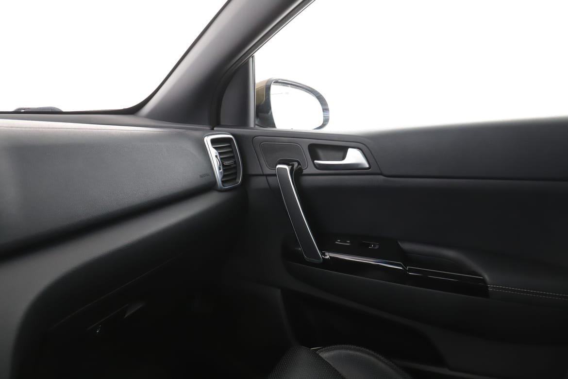 Vehicle Image 33