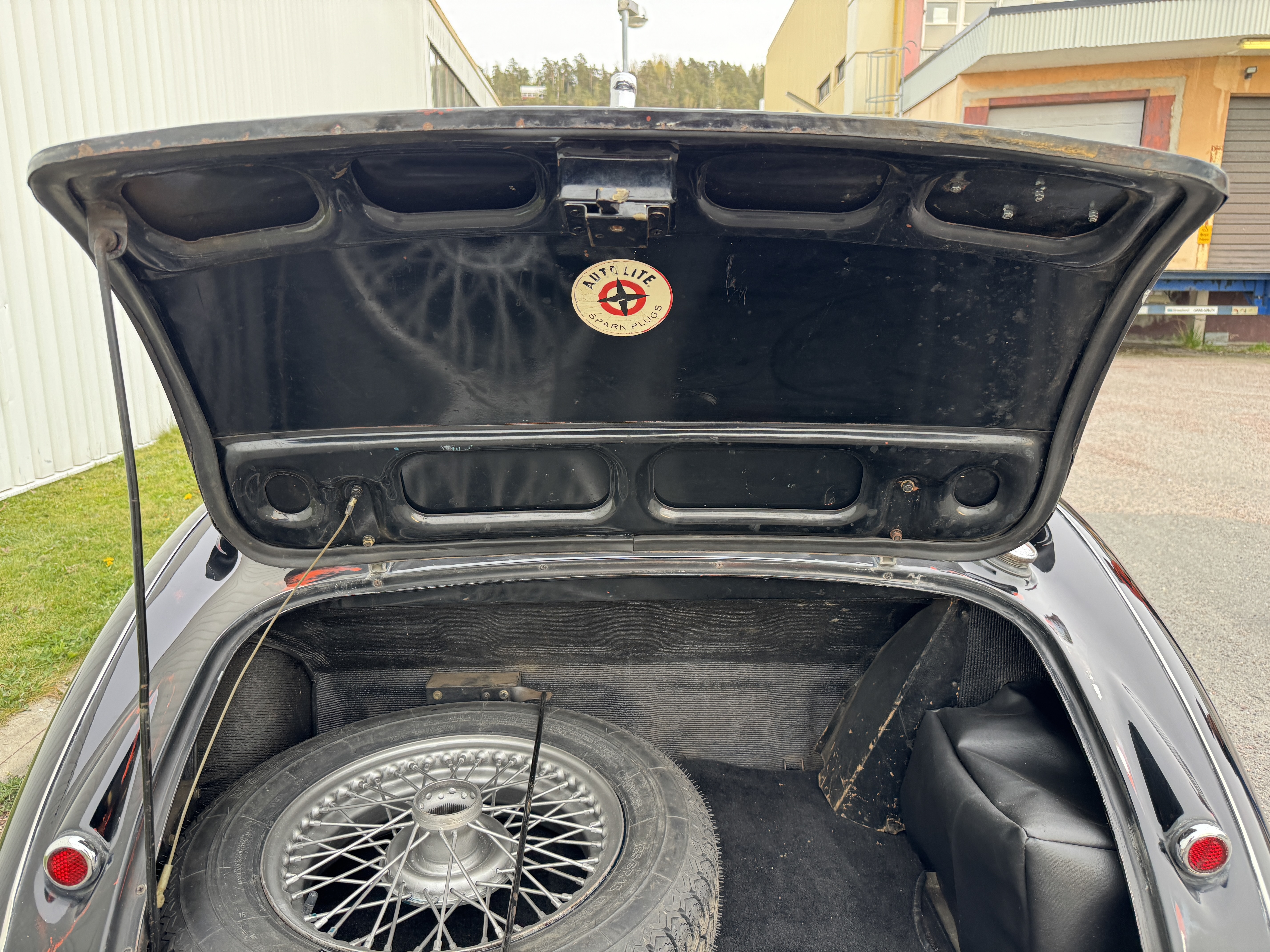 Vehicle Image 104