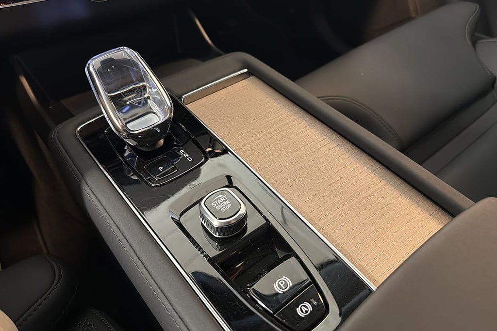 Vehicle Image 23