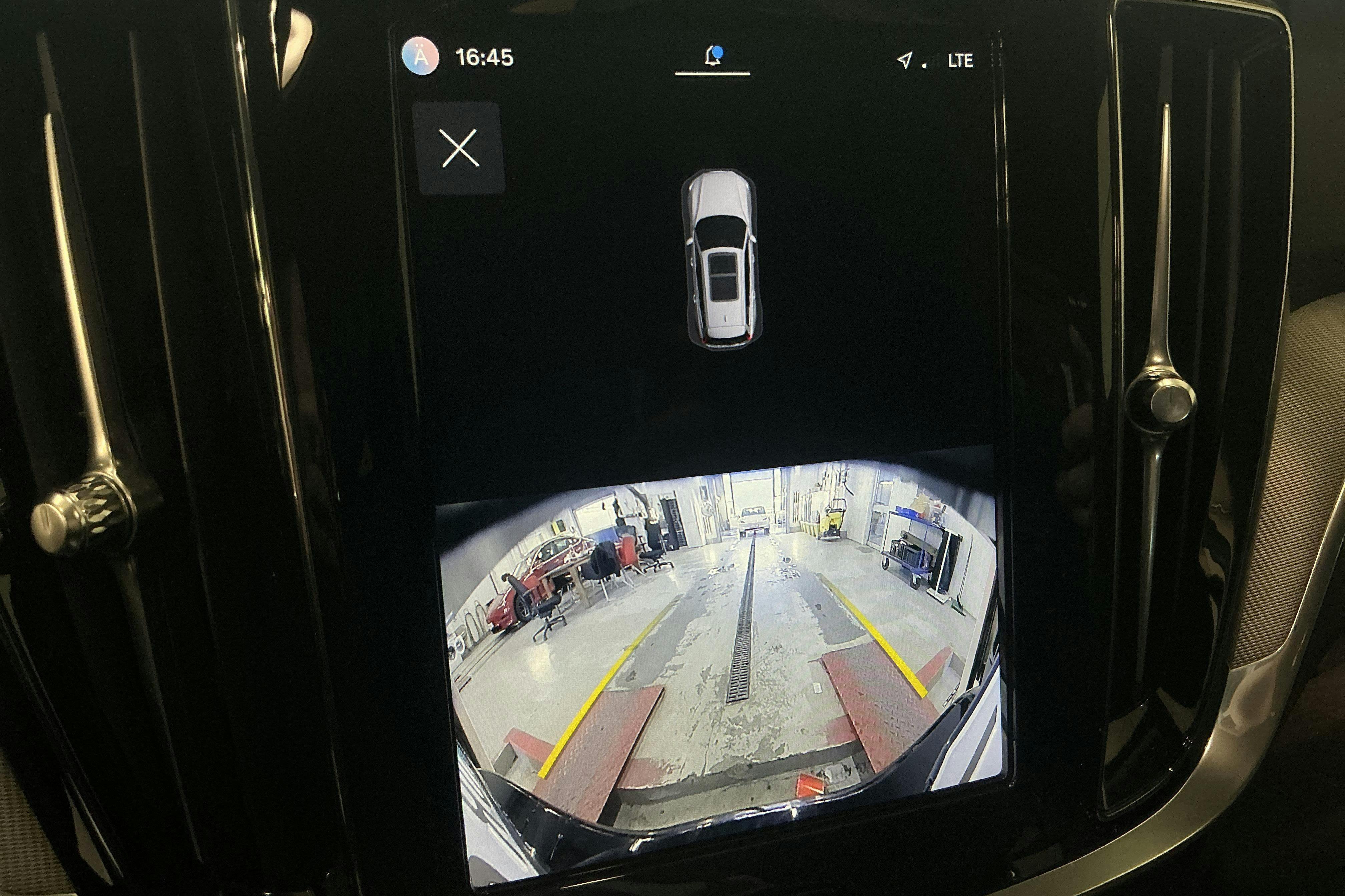 Vehicle Image 18