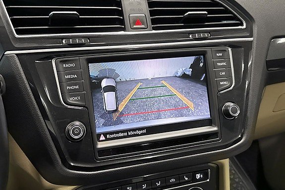 Vehicle Image 29
