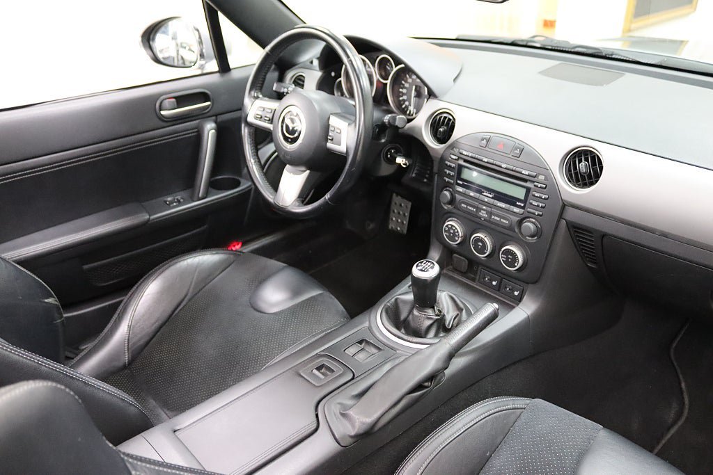 Vehicle Image 18