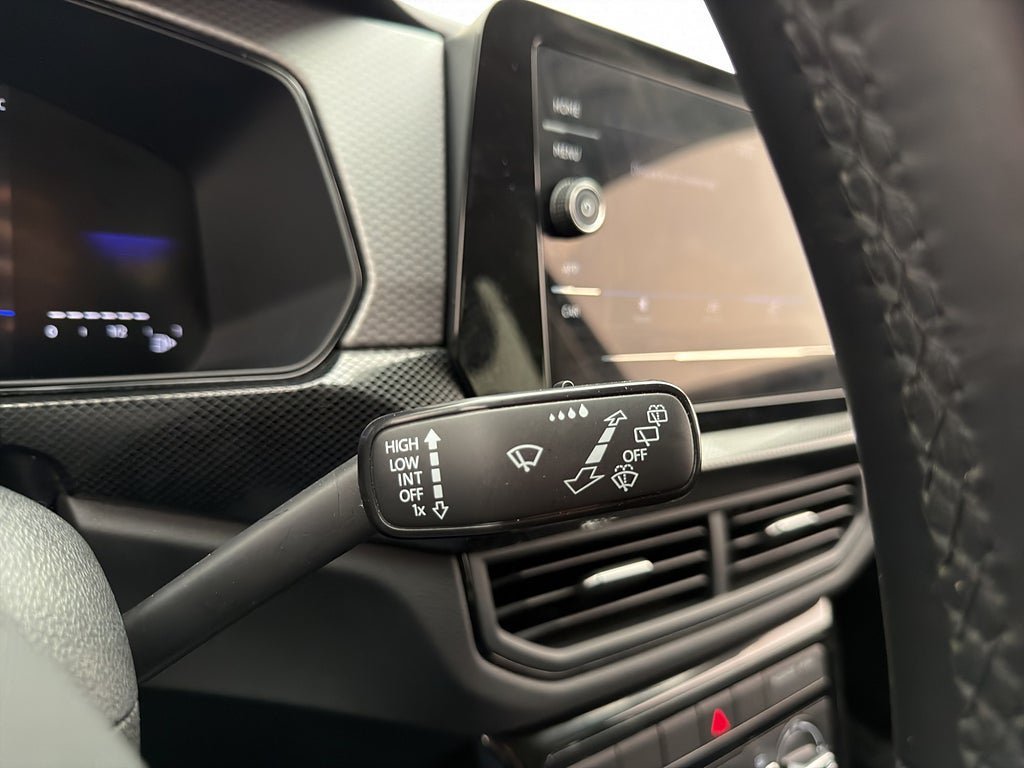 Vehicle Image 29