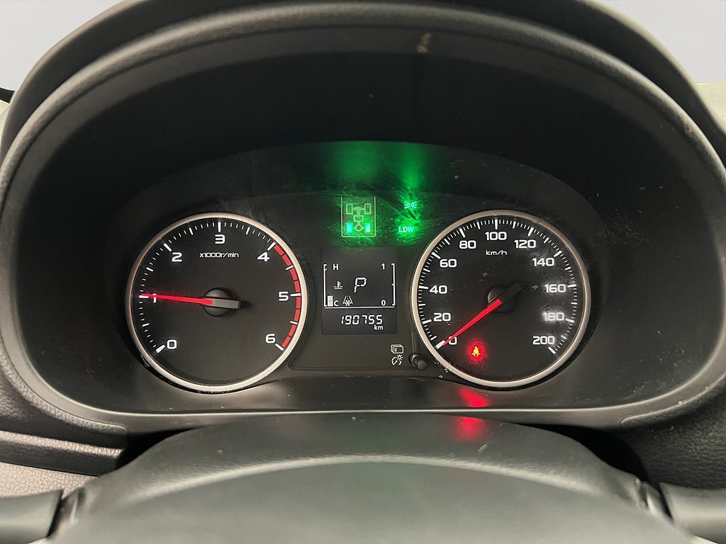 Vehicle Image 18