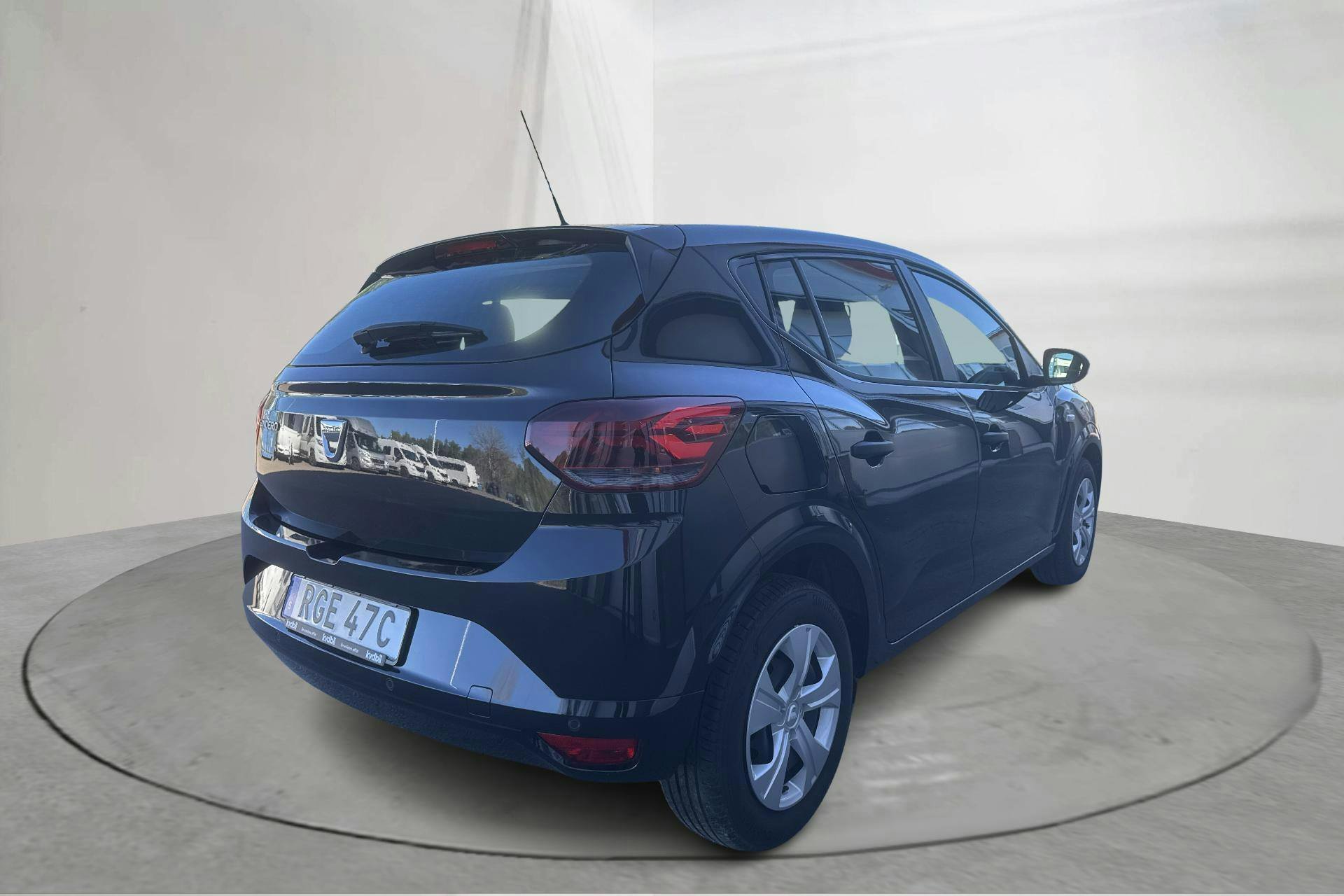 Vehicle Image 3