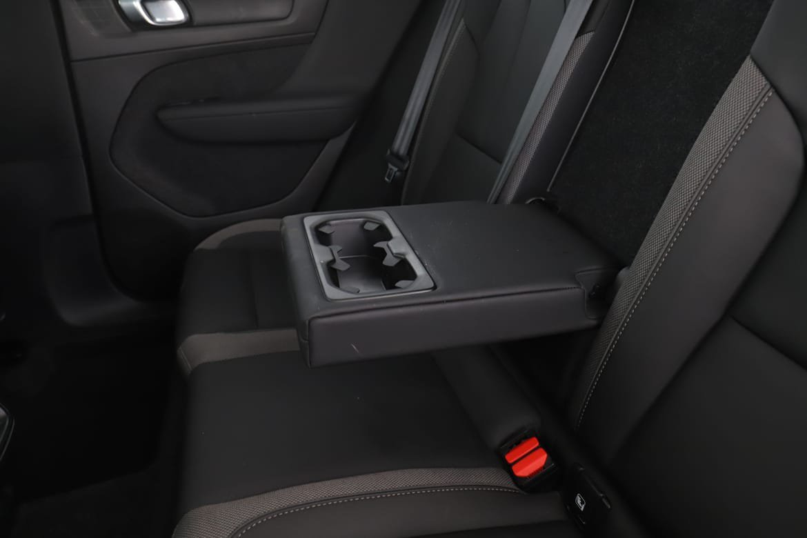Vehicle Image 42