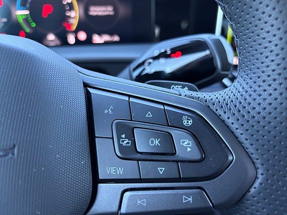 Vehicle Image 27