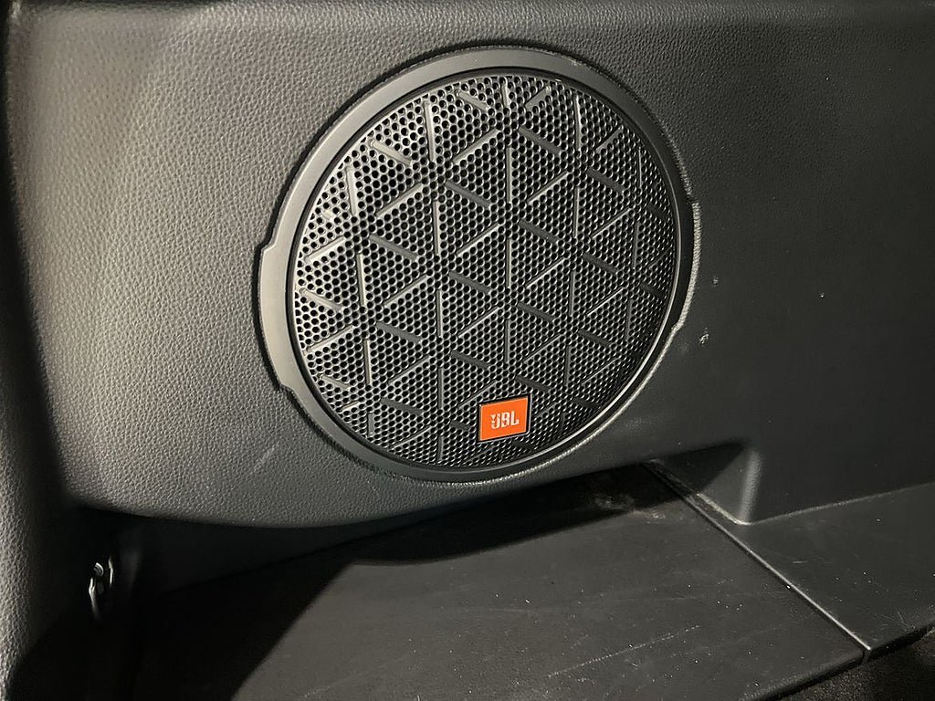 Vehicle Image 29