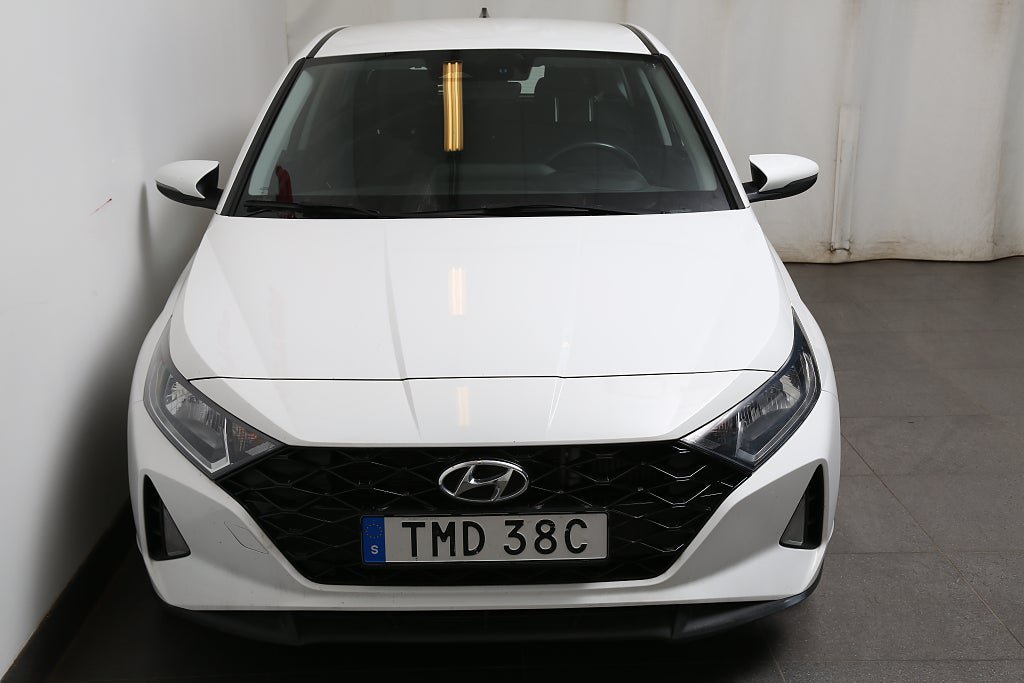 Vehicle Image 6