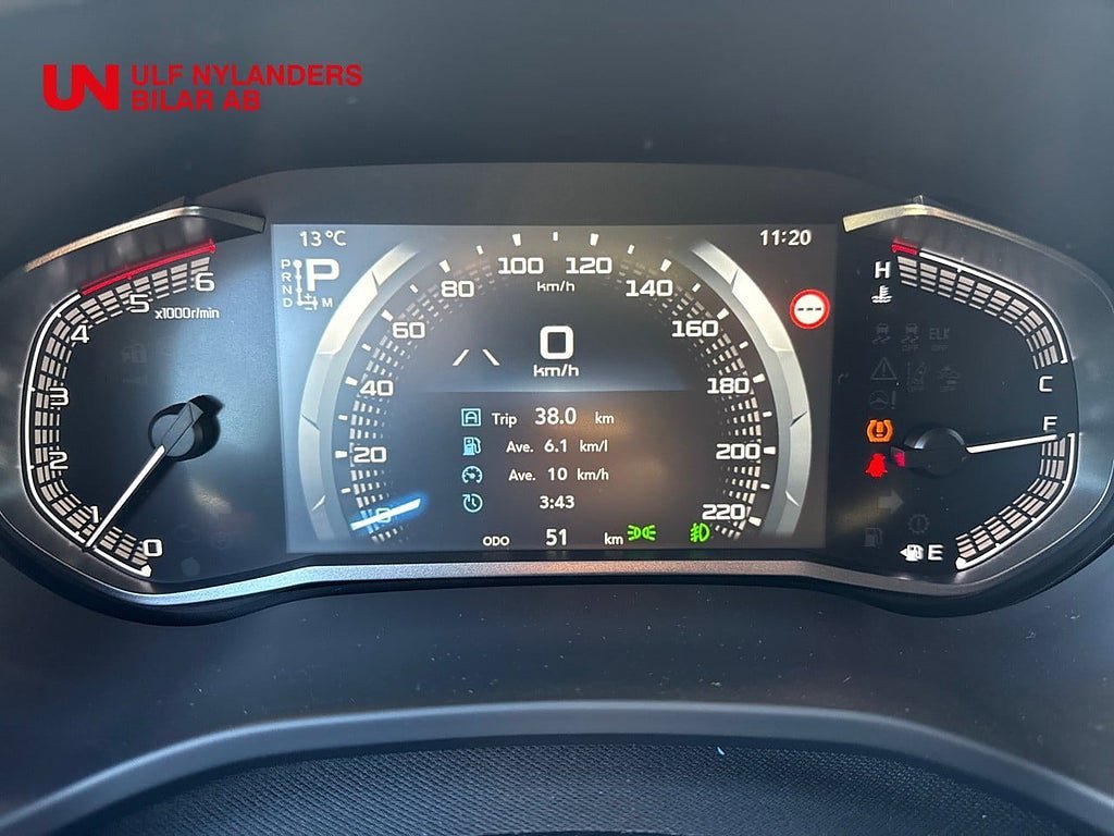 Vehicle Image 13