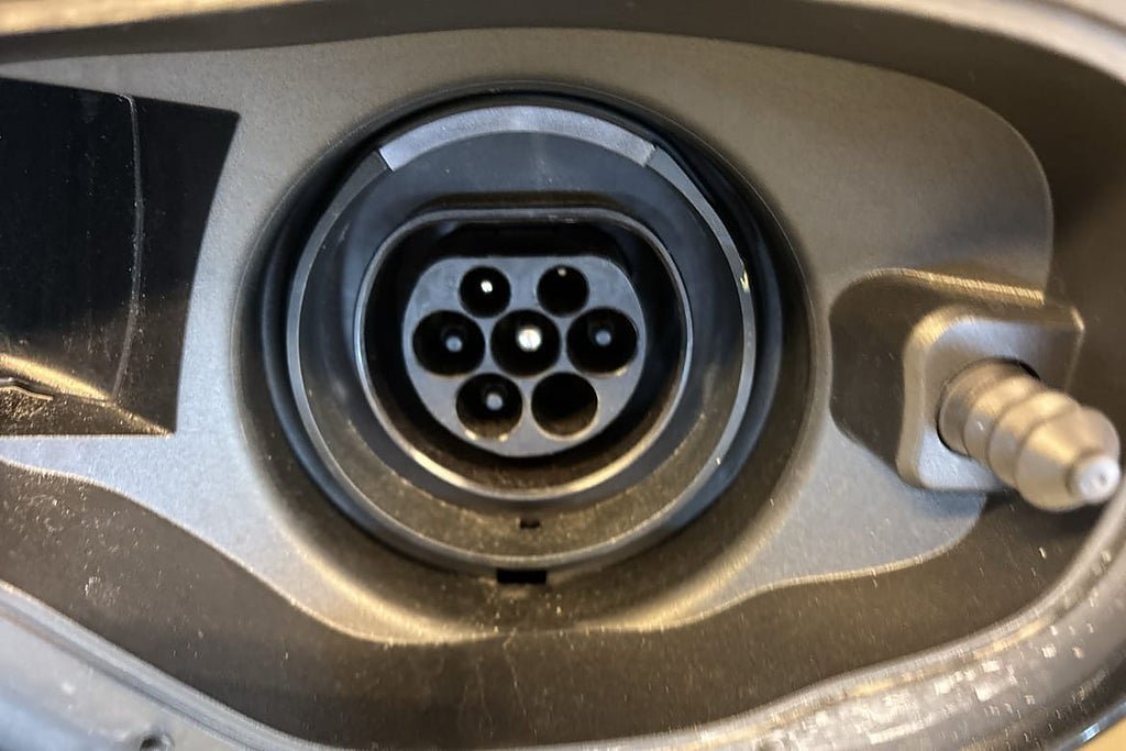 Vehicle Image 25