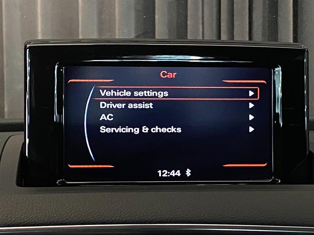 Vehicle Image 13