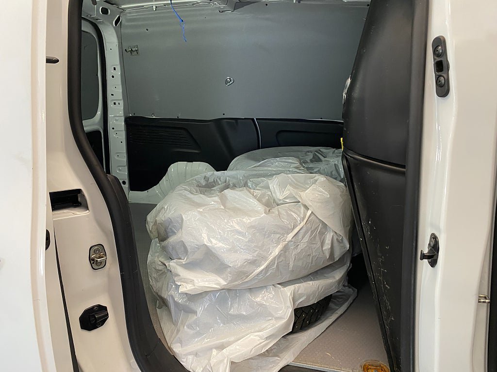 Vehicle Image 25