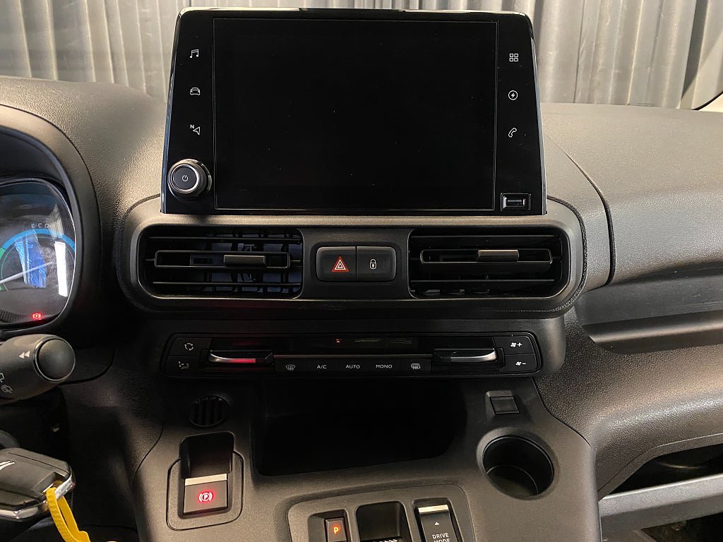Vehicle Image 39
