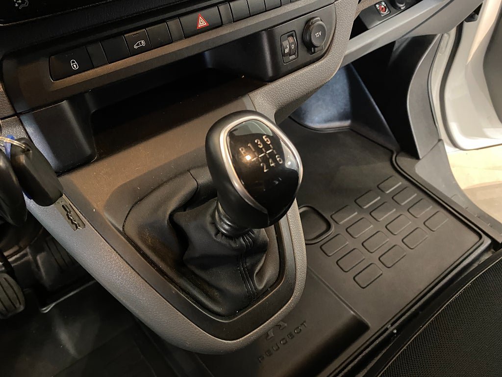 Vehicle Image 39