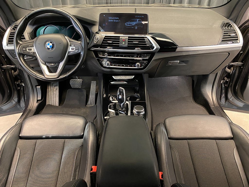 Vehicle Image 38