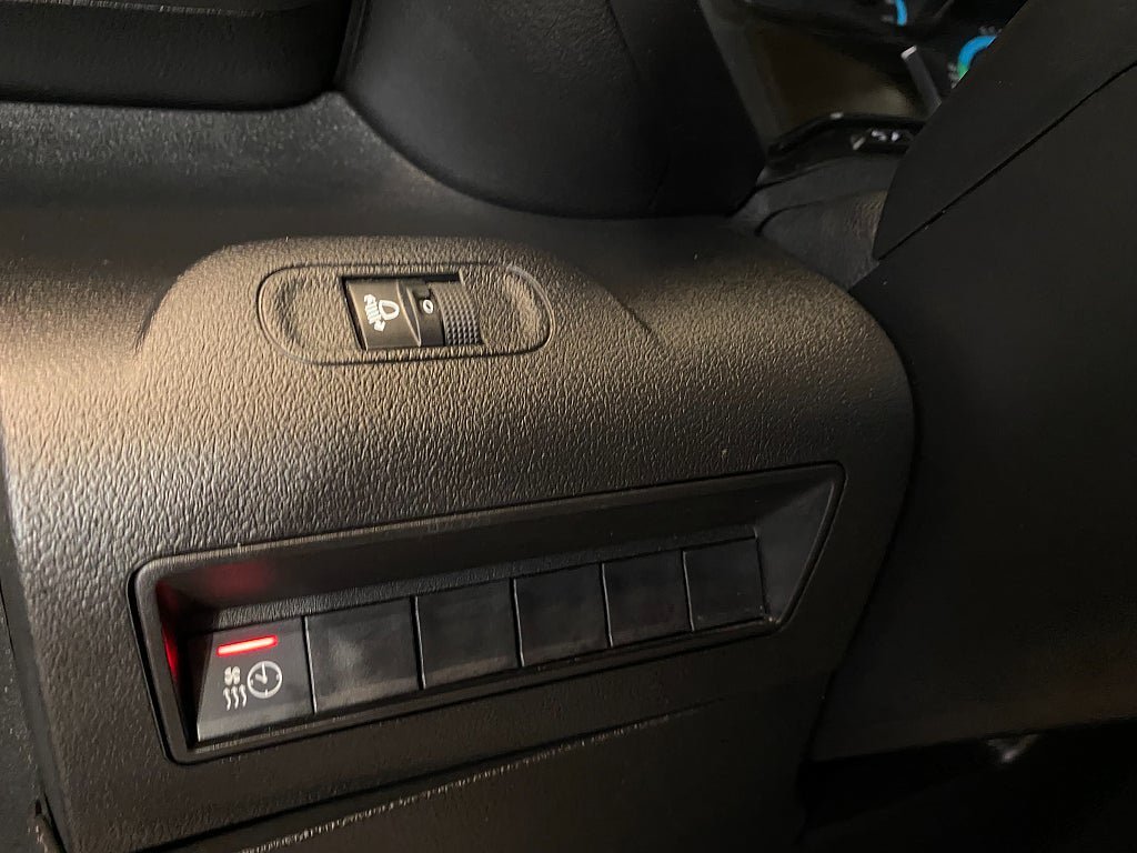 Vehicle Image 47