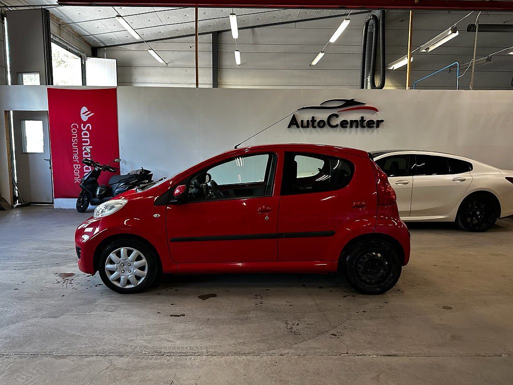 Vehicle Image 7