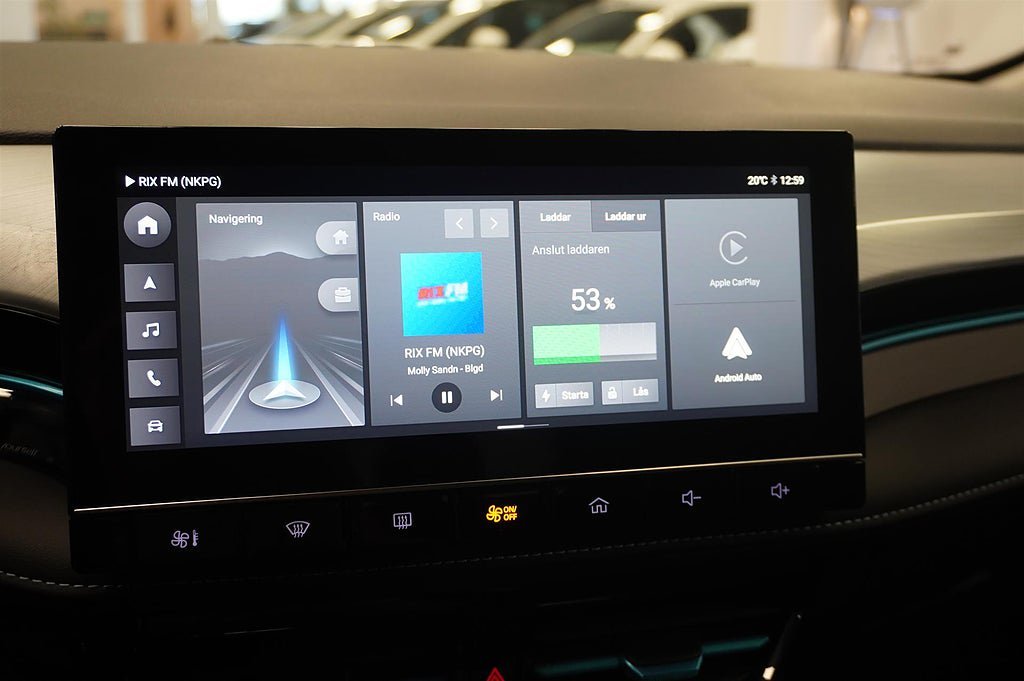Vehicle Image 15