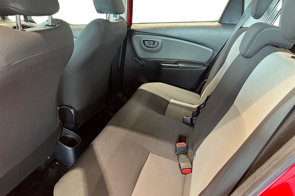 Vehicle Image 11