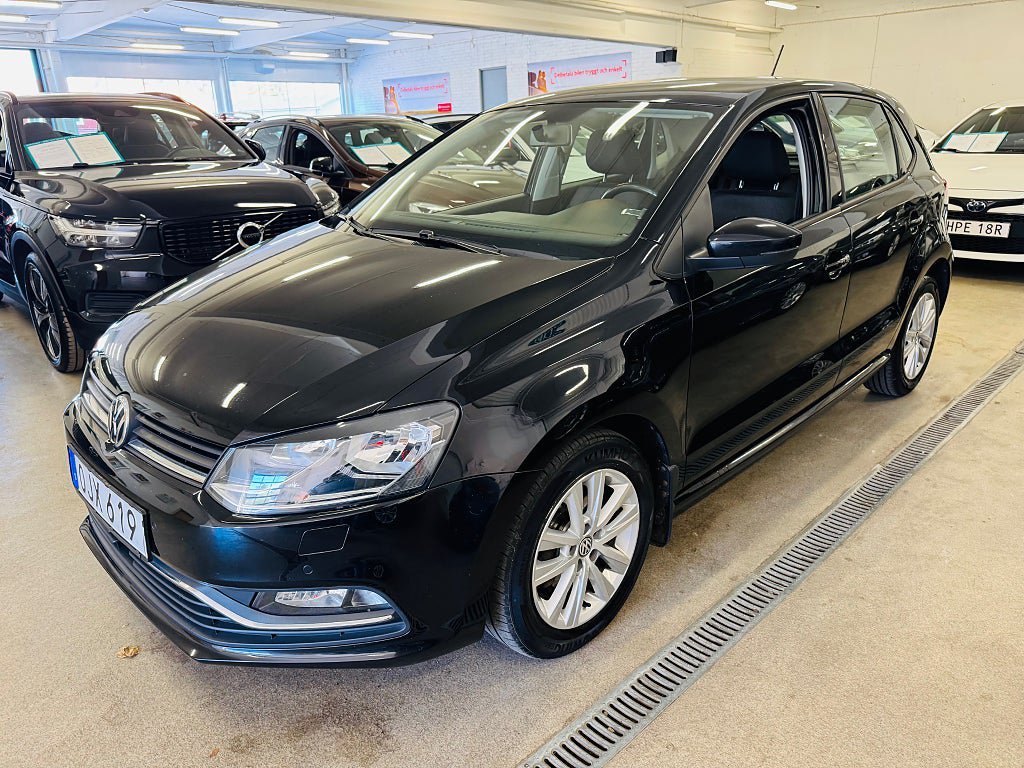 Vehicle Image 14