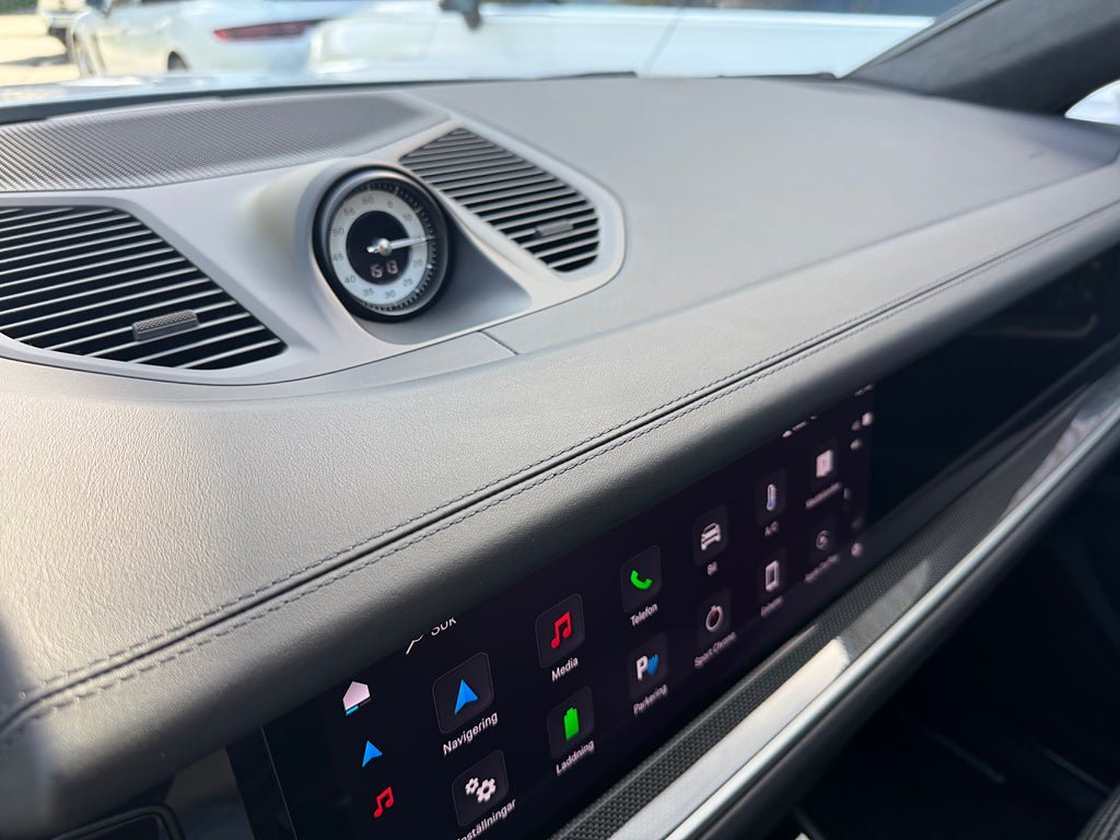 Vehicle Image 17