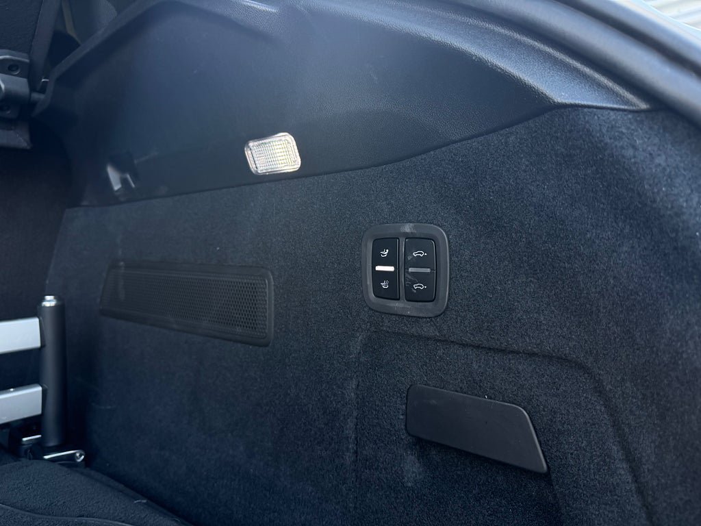 Vehicle Image 30