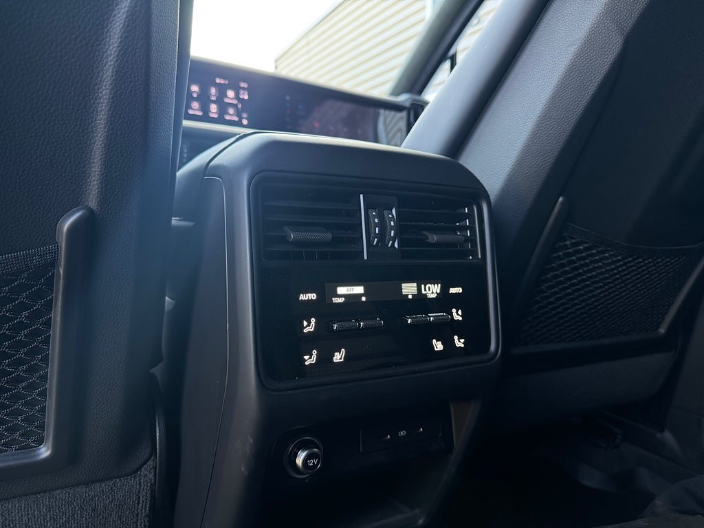 Vehicle Image 31