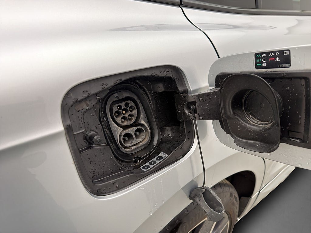 Vehicle Image 35
