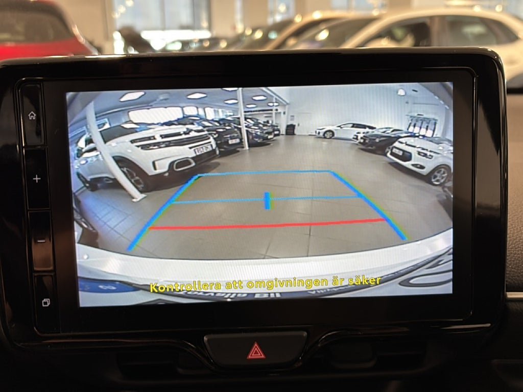 Vehicle Image 17