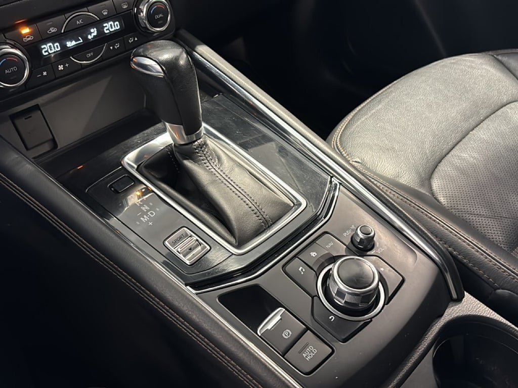 Vehicle Image 18
