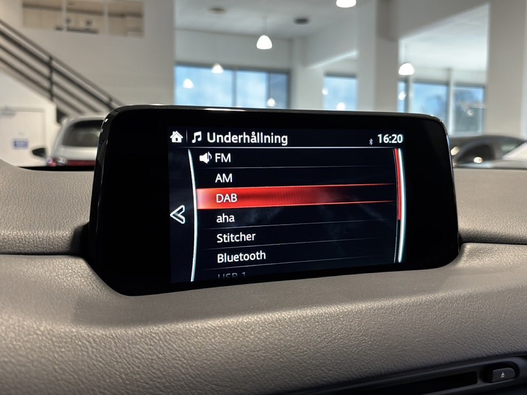Vehicle Image 19