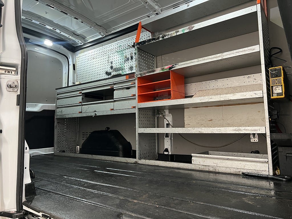 Vehicle Image 14
