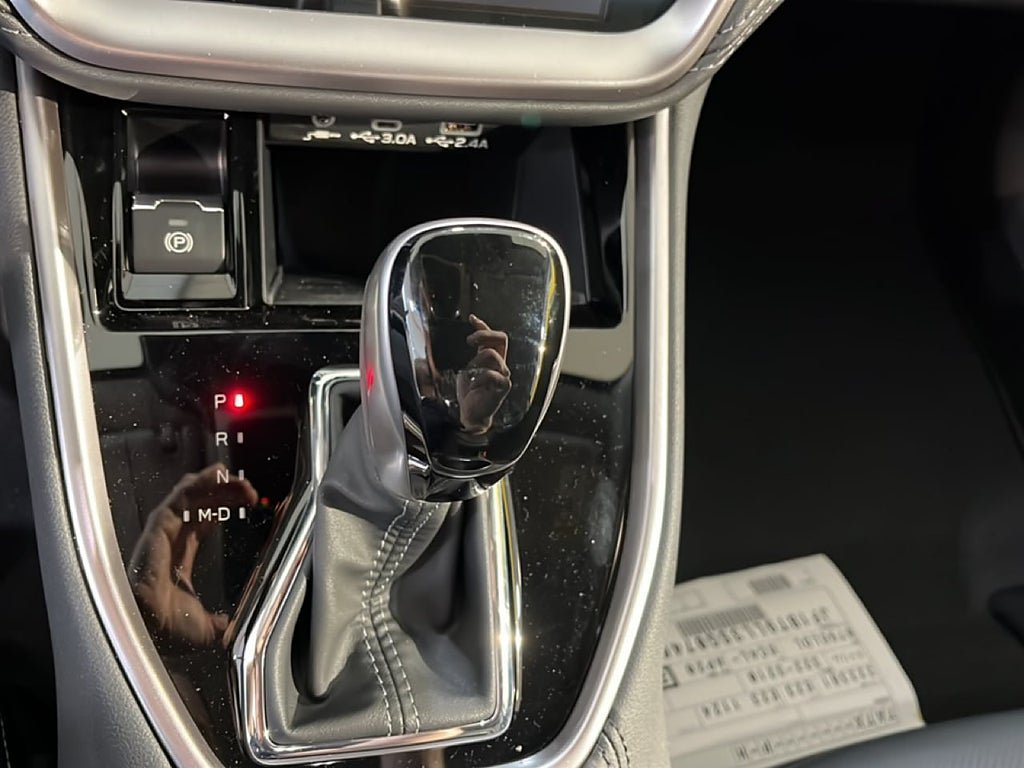 Vehicle Image 16