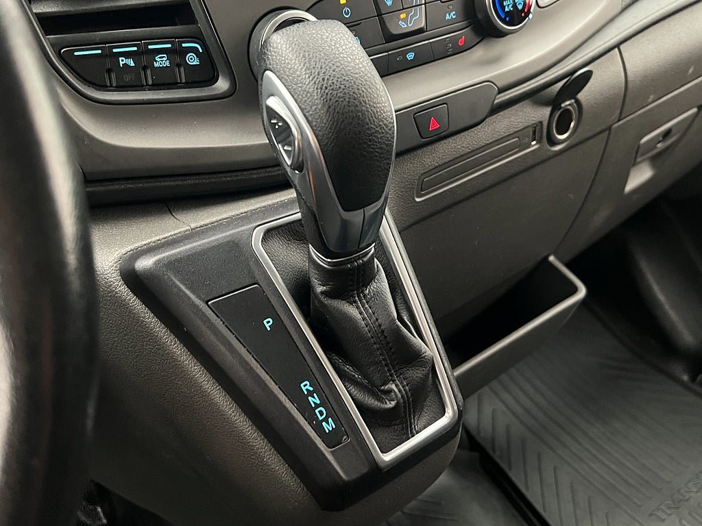 Vehicle Image 28