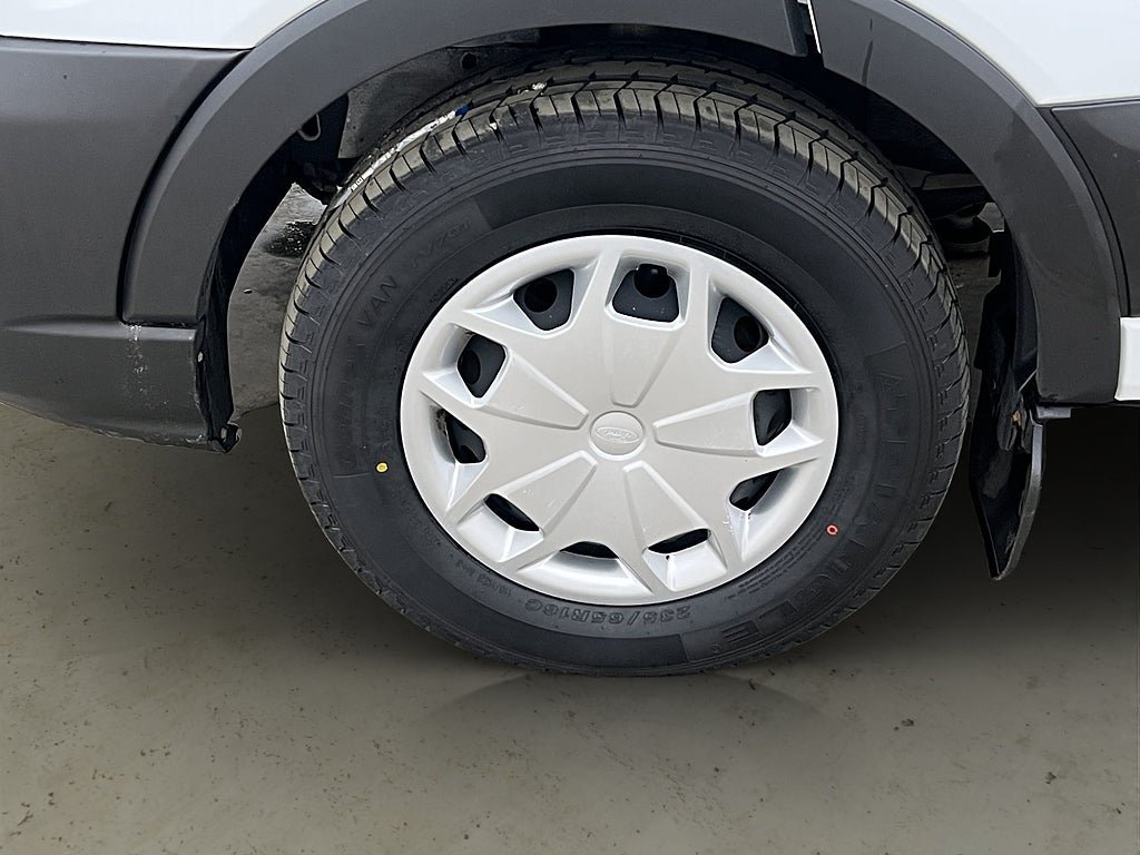 Vehicle Image 31