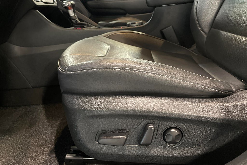 Vehicle Image 28