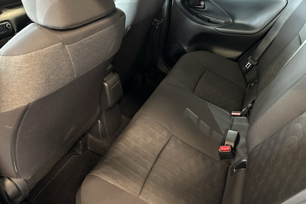 Vehicle Image 7