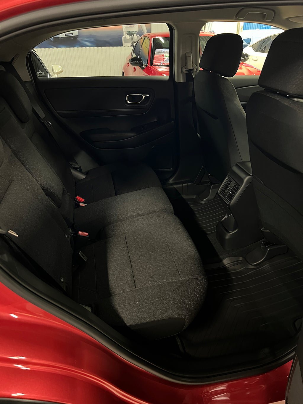 Vehicle Image 8