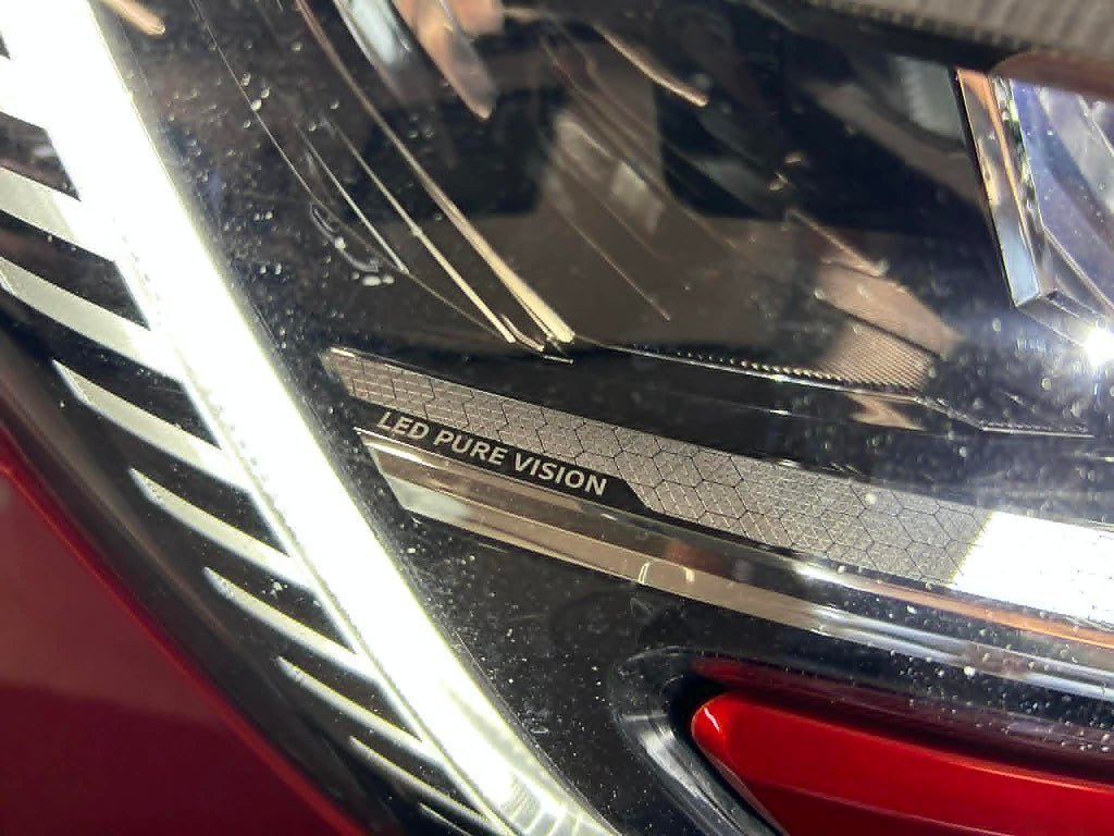 Vehicle Image 19