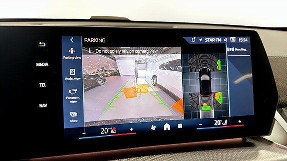 Vehicle Image 13