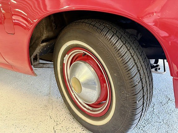 Vehicle Image 21