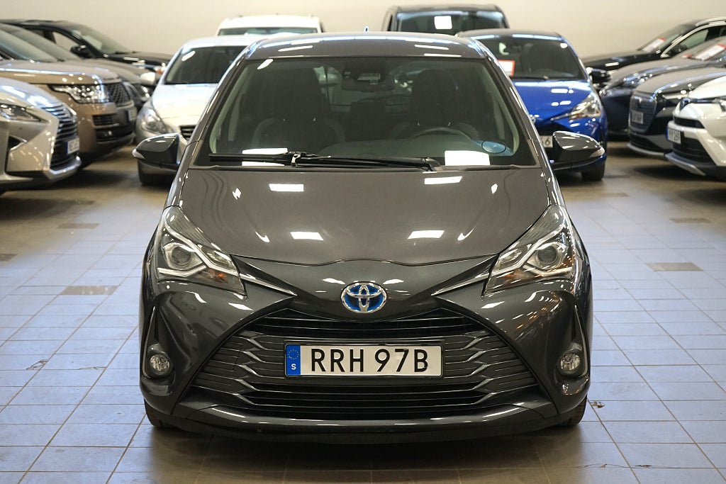 Vehicle Image 4