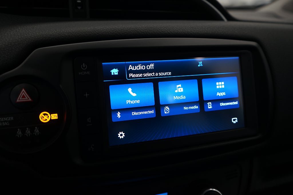 Vehicle Image 15