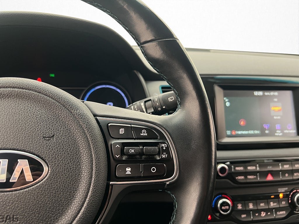 Vehicle Image 26