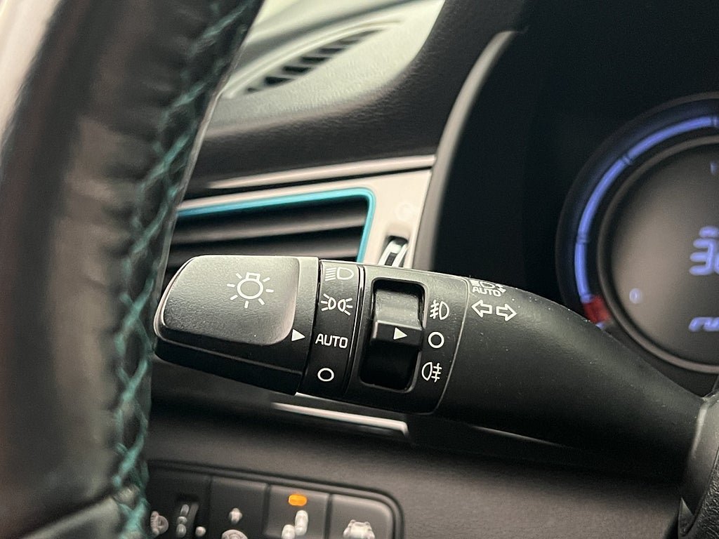 Vehicle Image 28