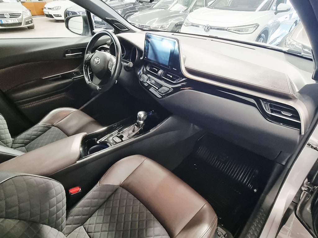 Vehicle Image 17